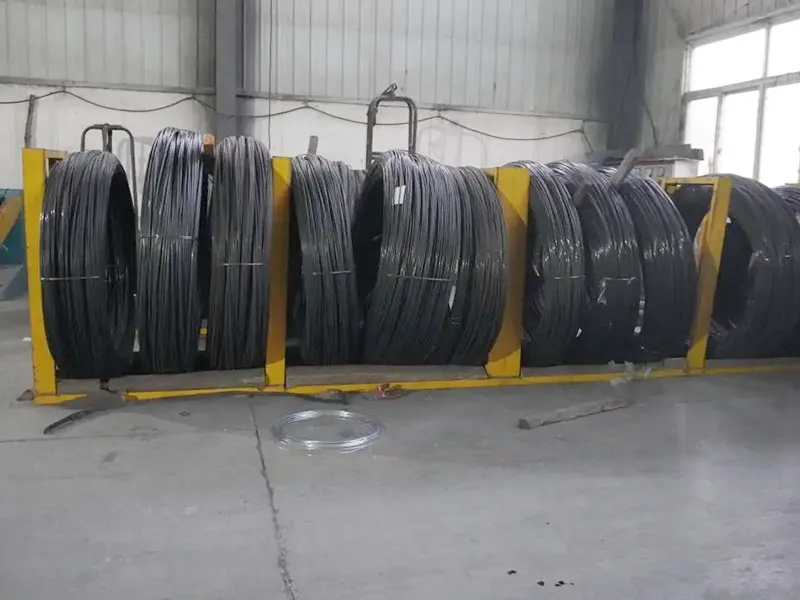82B Sârmă pentru PC cu nervuri spiralate